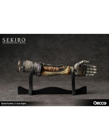 Sekiro: Shadows Die Twice Réplica 1/2 Shinobi Prosthetic 32 cm
