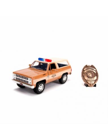 COCHE METAL STRANGER THINGS SHERIFF CHEVY K5 1:24