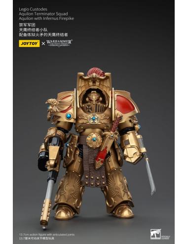 Warhammer The Horus Heresy Figura 1/18 Legio Custodes Aquilon Terminator Squad Aquilon with Infernus Firepike 14 cm