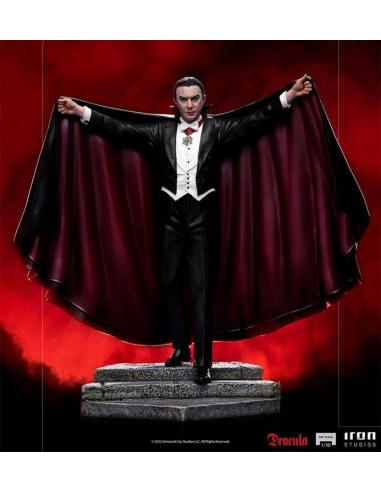 UNIVERSAL MONSTERS DRACULA 1/10 STATUE
