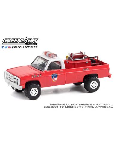 Chevrolet M1008 4x4 - FDNY "Departamento de Bomberos de Nueva York" (1986) Greenlight 1/64
