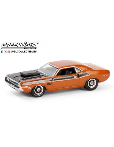 Dodge Challenger T/A – Burnt Orange Metallic (1970) series 14 greenlight 1/64