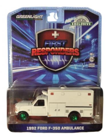 Ford F-350 Ambulance First Responders Greenmachine 67061 escala 1/64
