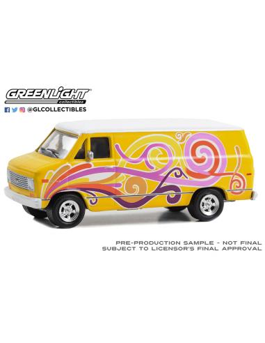 Coche de metal en miniatura Chevrolet G20 Custom Van - Yellow with Swirls (1976) Greenlight 1/64