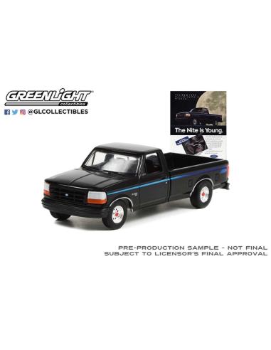 Coche de metal en miniatura Ford F-150 Nite Edition "Vintage Ad Cars Series 7" (1992) Greenlight 1/64
