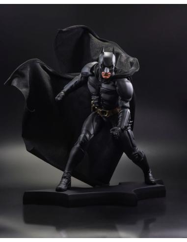 McFarlane Toys DC Direct Estatua a DC Movie Statues Batman (The Dark Knight) 24 cm