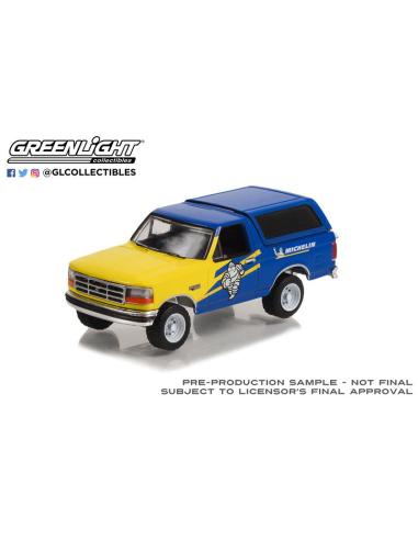 Coche de metal en miniatura Ford Bronco XL - Michelin (1996) Blue Collar Collection Series 11 Greenlight 1/64