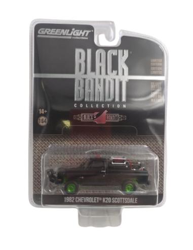 Coche de metal en miniatura Chevrolet K20 Scottsdale Black Bandit Serie 26 Versión Greenmachine 1/64