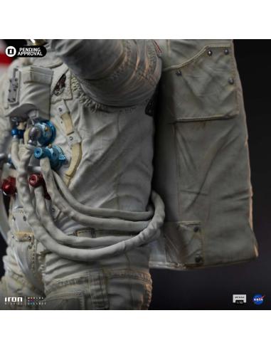 APOLLO 11 ASTRONAUT 1/10 STATUE